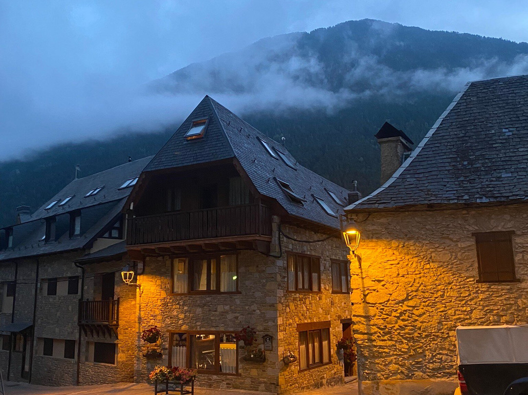 Hotel I Apartaments Vilagaros主图