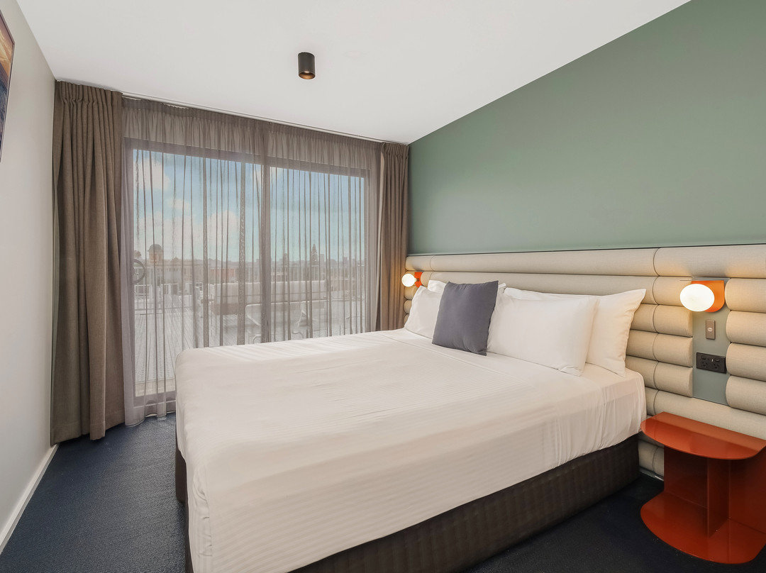 新镇城市饭店主图