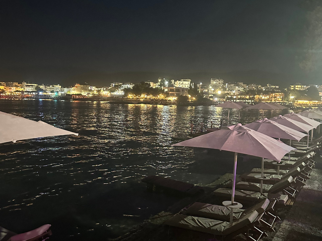 Ohana Beach Bar Ksamil-Ksamil必去景点