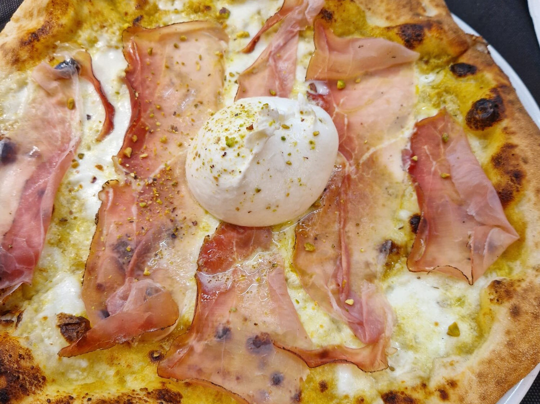 Pizzeria Rosticceria Desirèe-Cariati必去景点