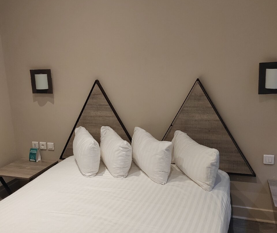 Hôtel Amirauté主图