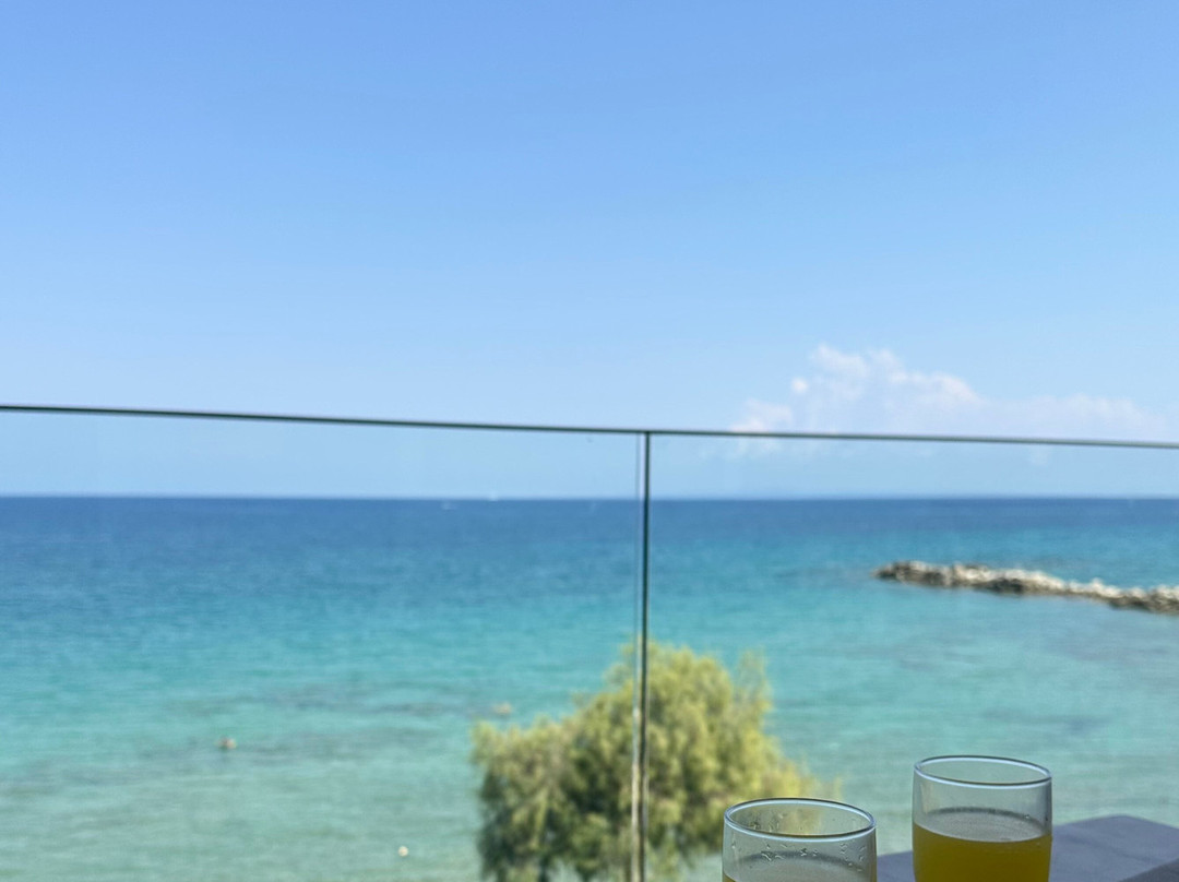 Golden Coast Beach主图