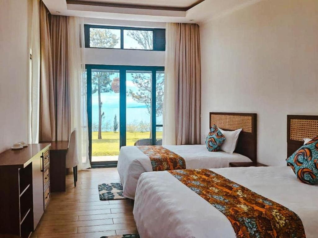 Eben Lake Kivu Cottages And Villas