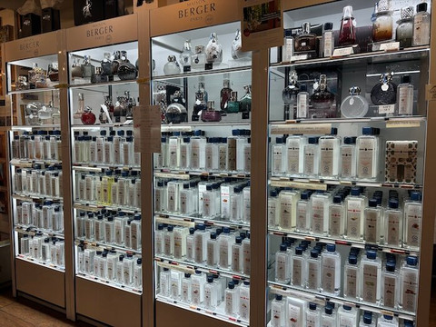 Crafted Decor-米西索加必去景点