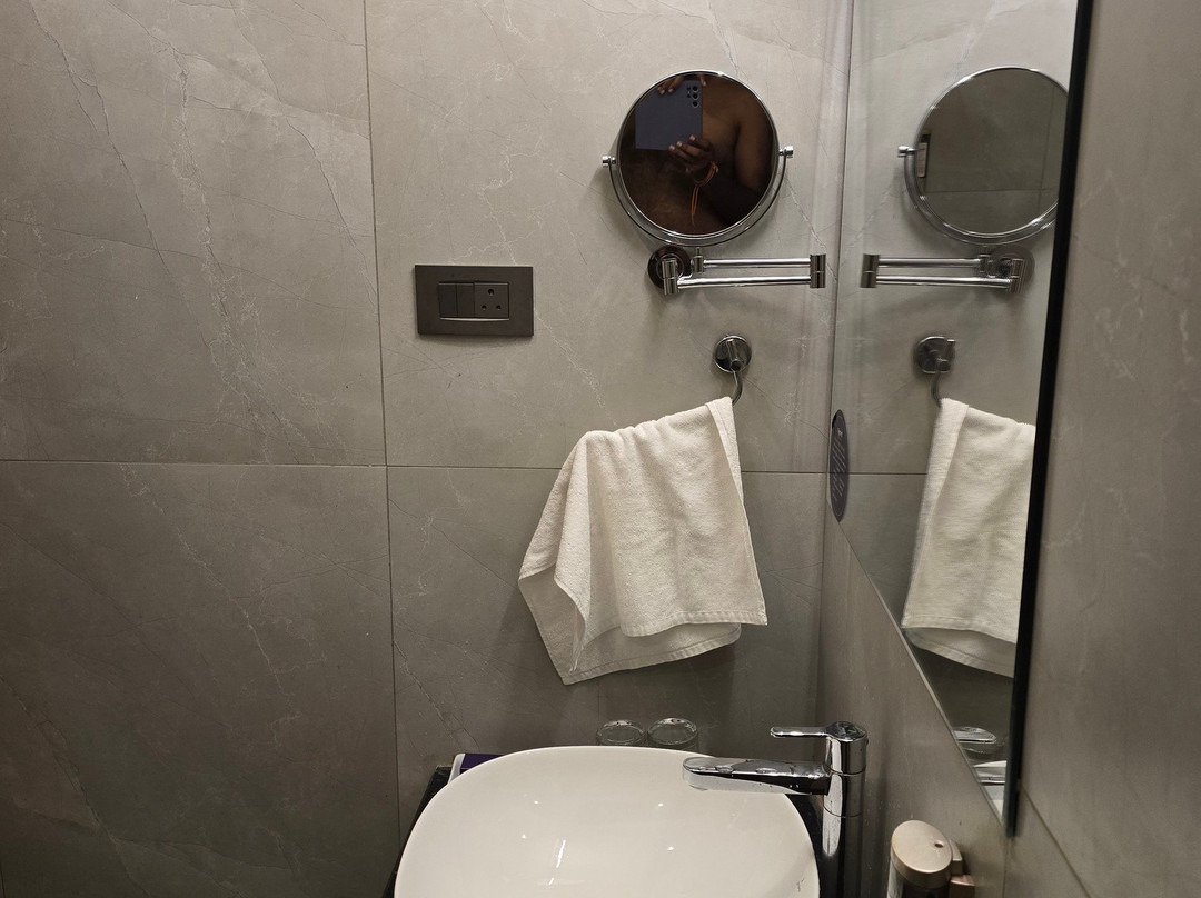 Cozzet Victoria主图