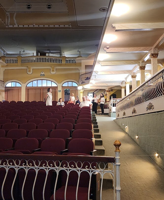 Theatro Avenida Pinhal-Espirito Santo Do Pinhal必去景点
