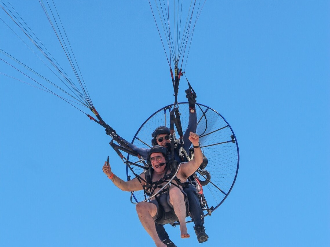 Comandante Urbano - Paramotor Flight and Tandem Flight-嘎林海斯港必去景点