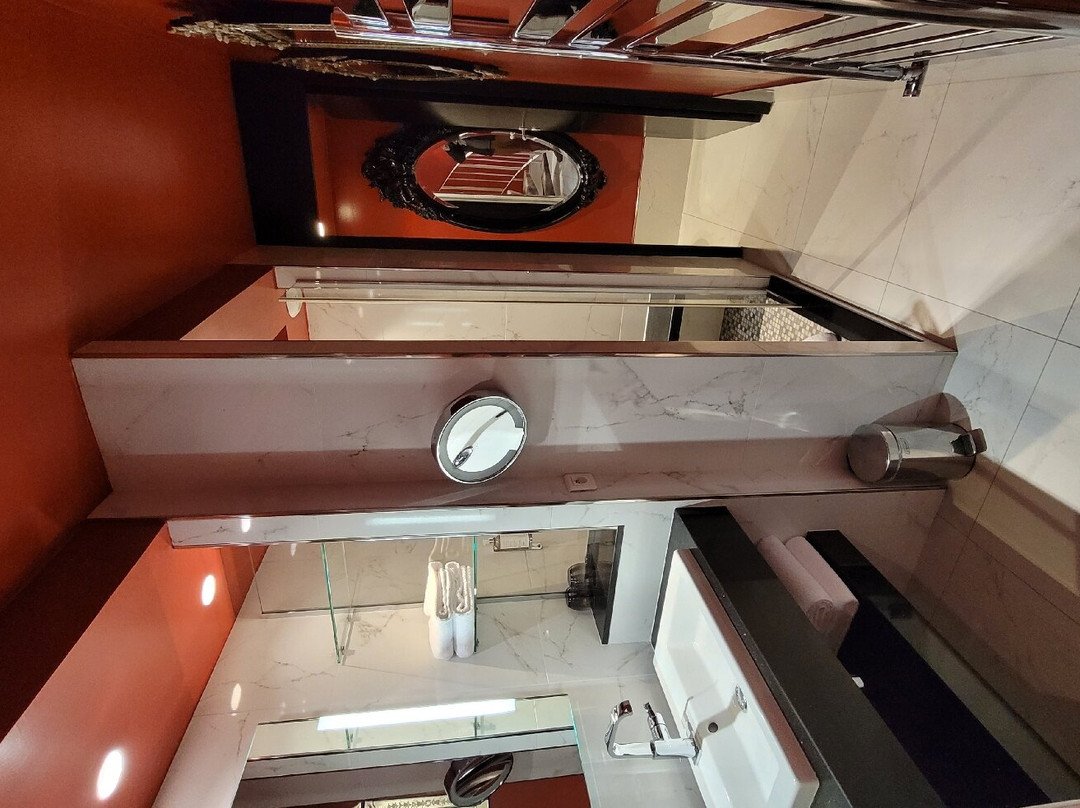 圣路易斯巴黎文森酒店主图