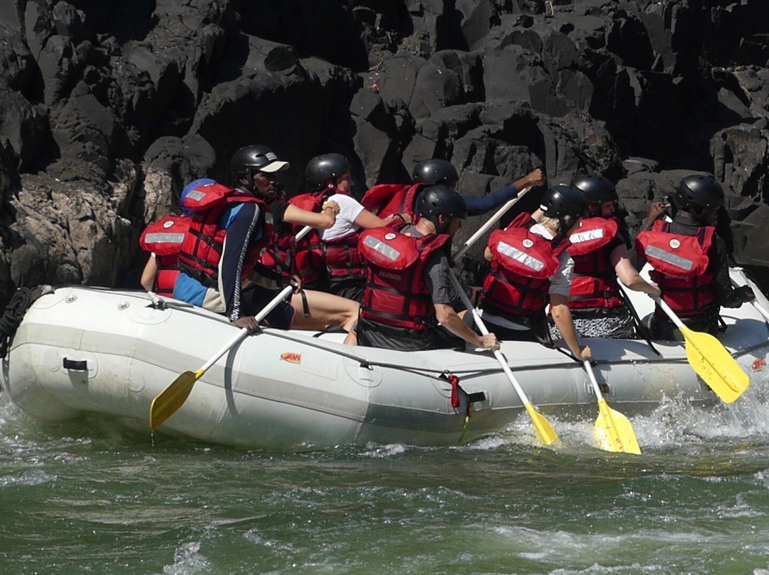Whitewater Rafting In Victoria Falls With Shearwater景点图片