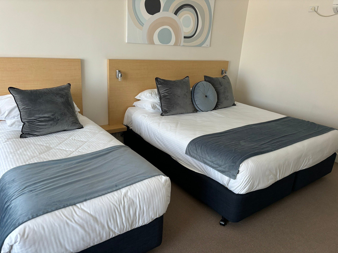 贝尔维尤市的湖泊主图