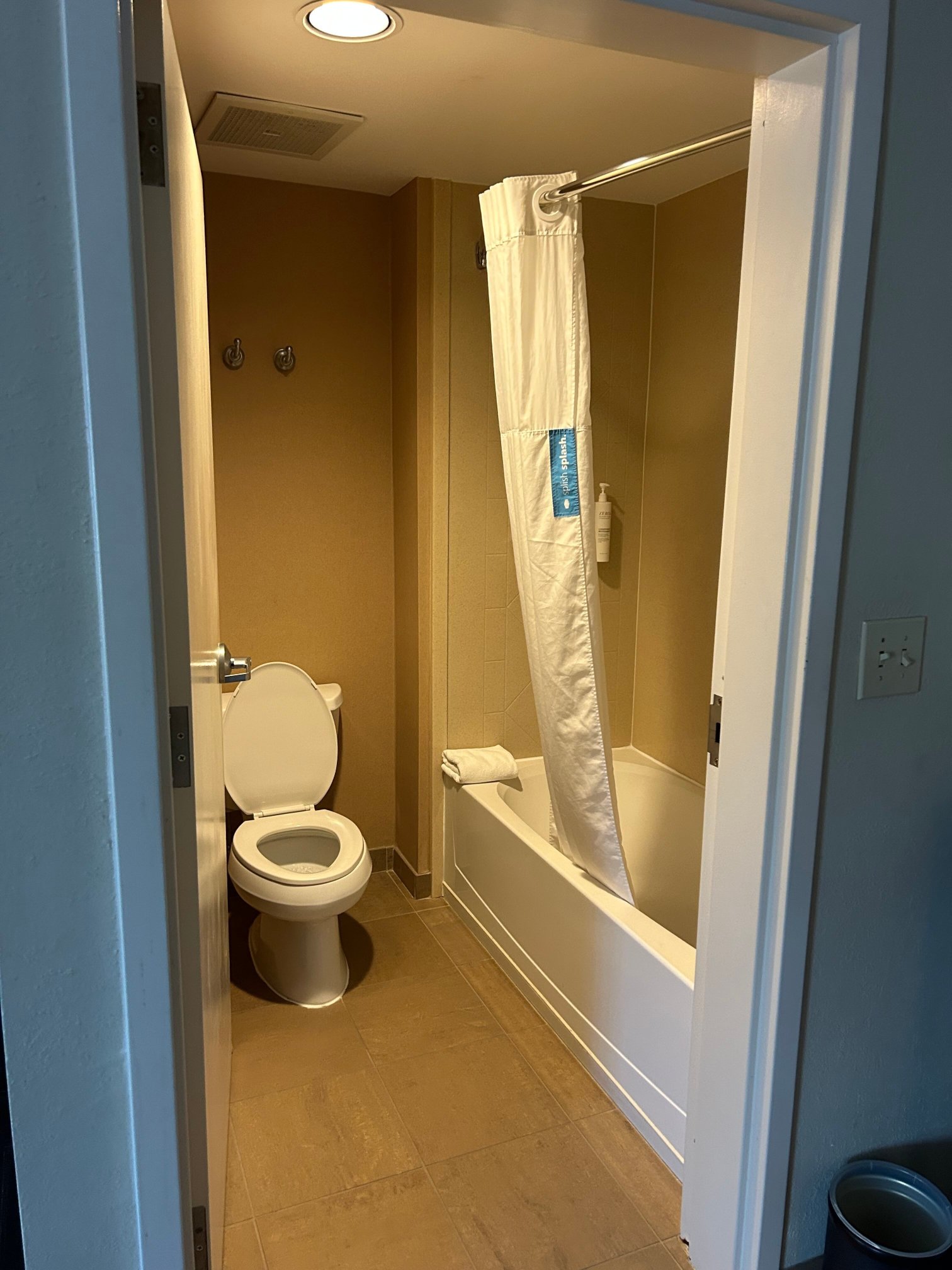 Hampton Inn & Suites Norfolk-Airport-浴室