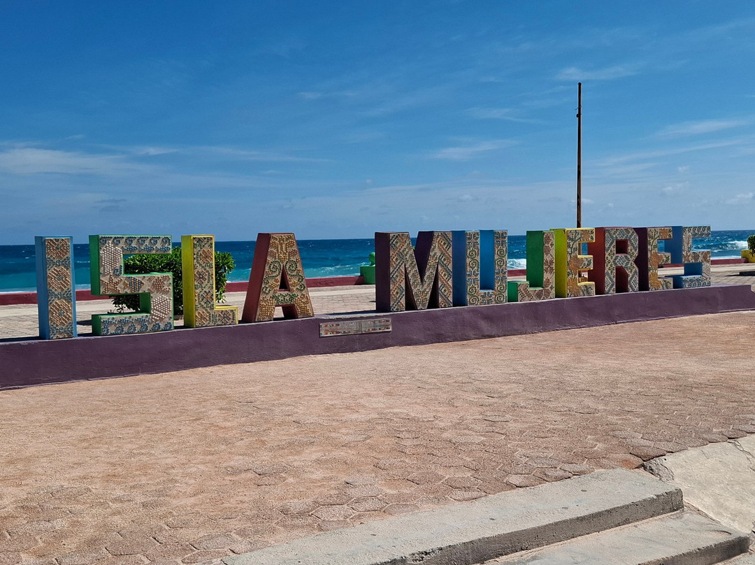 Isla Mujeres Letters景点图片
