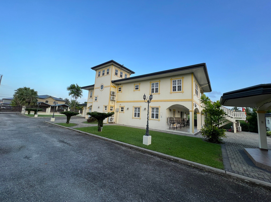 Piarco Village Suites主图