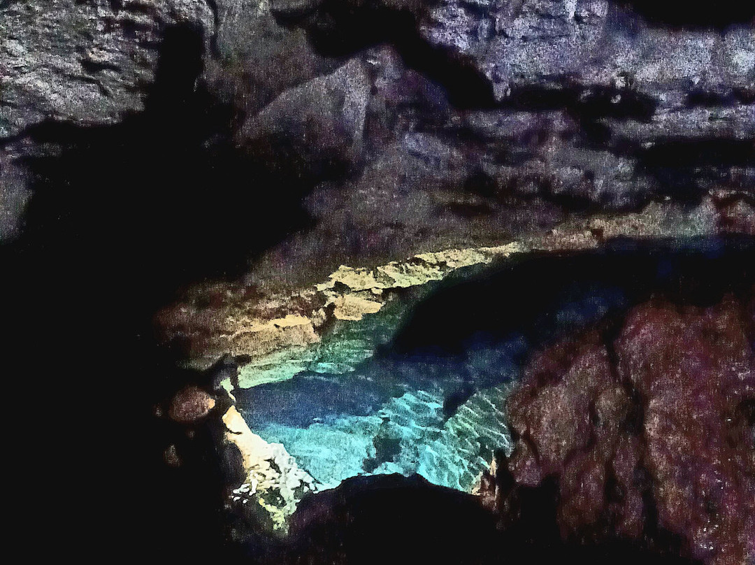 Crystal Cave景点图片