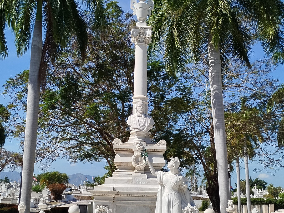 Santa Ifigenia Cemetery景点图片