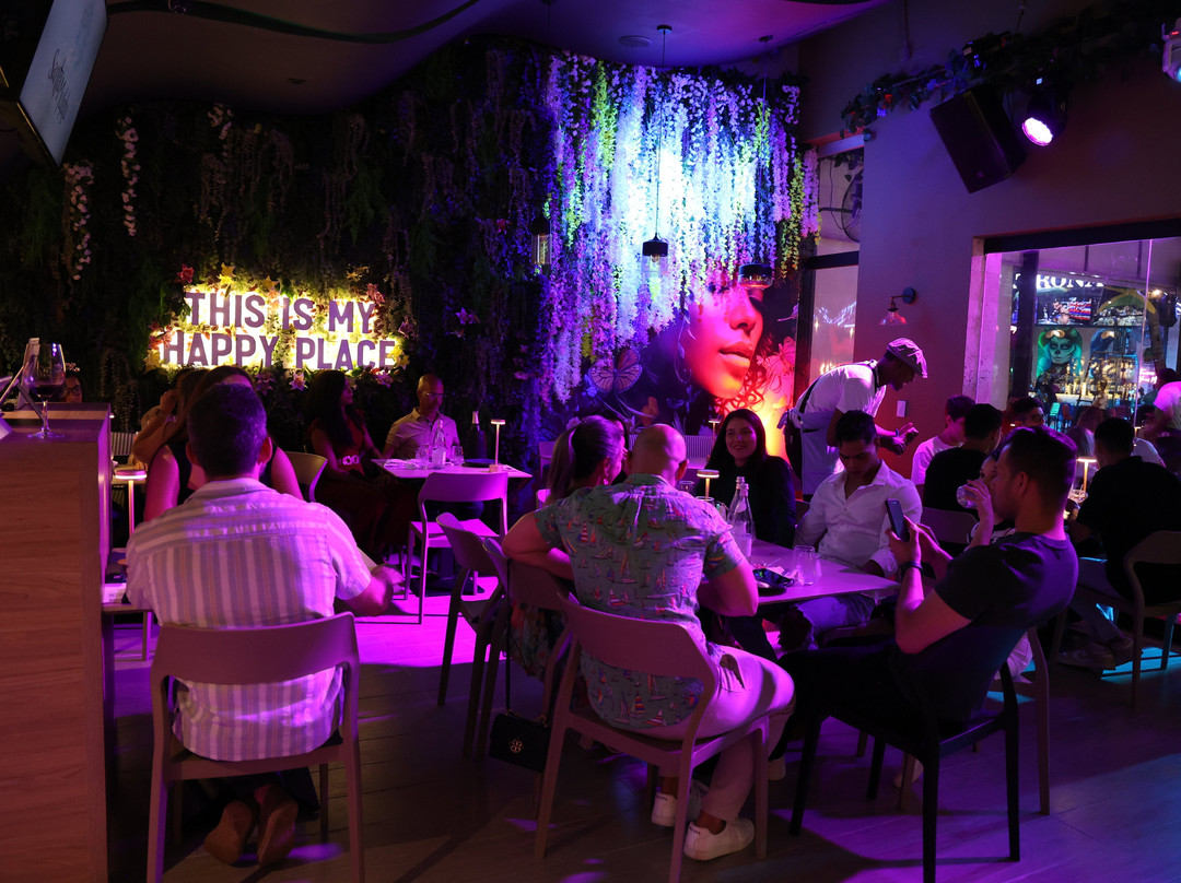 Santa Mulata Restaurant & Bar