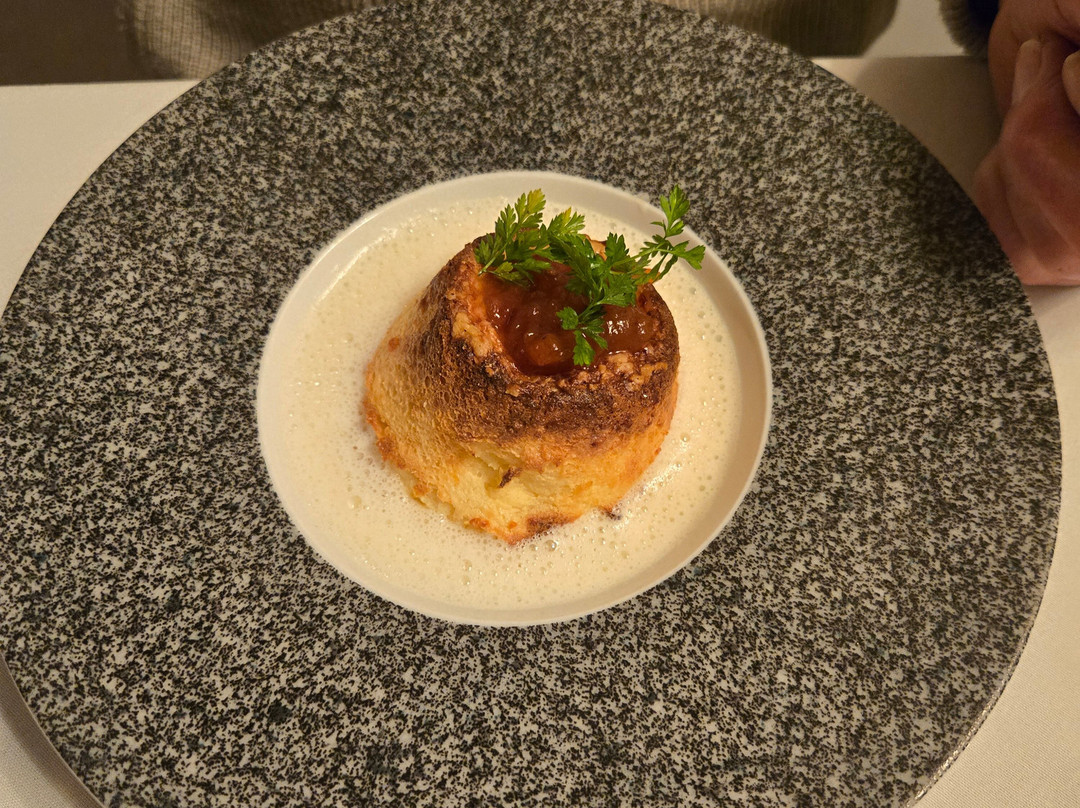 Yalbury Cottage主图