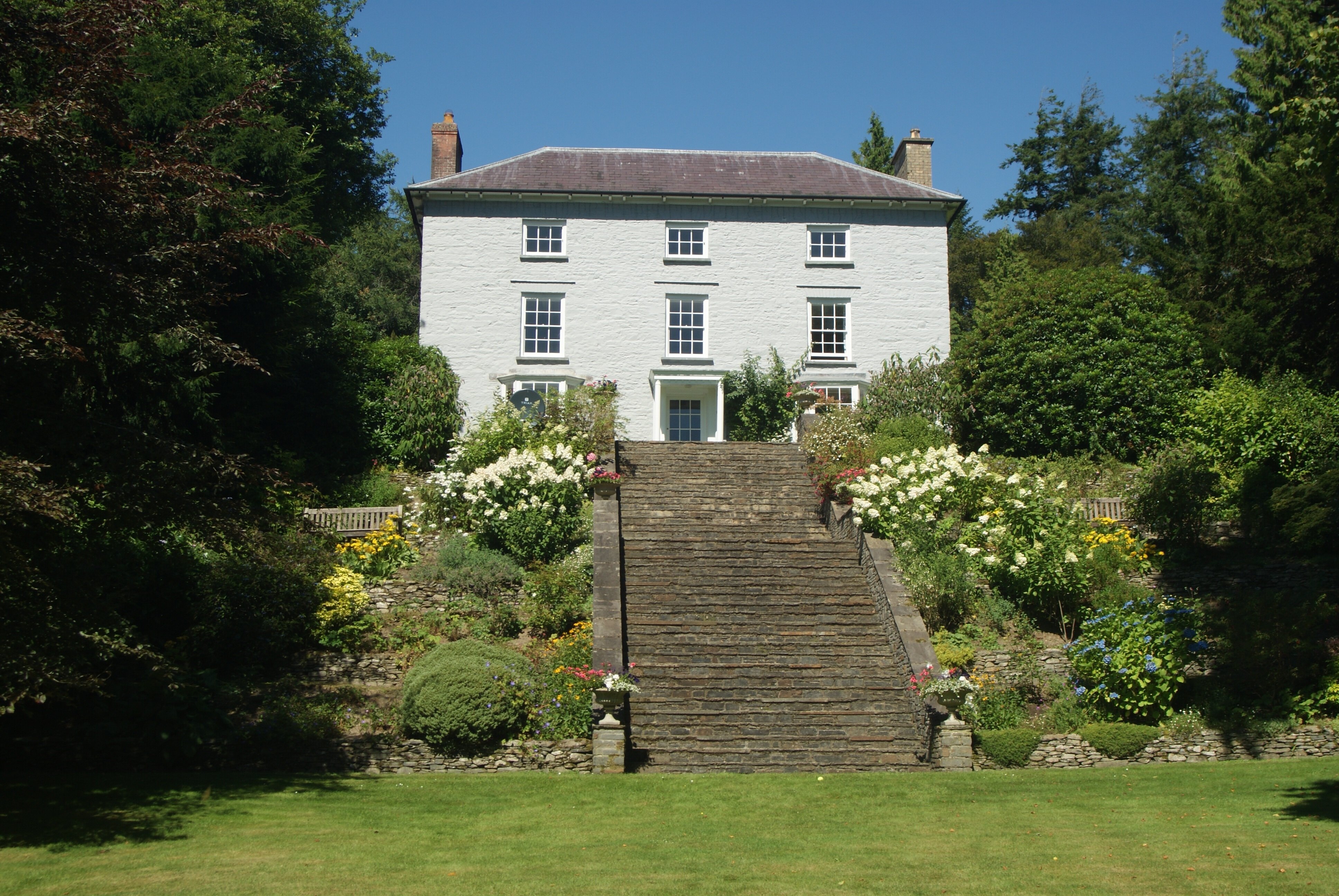 Cwrt Mawr Mansion Bed & Breakfast-浴室