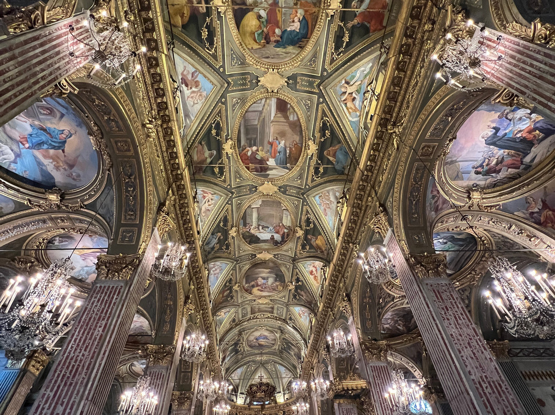 Basilica Di Santa Maria Assunta-卡莫利必去景点