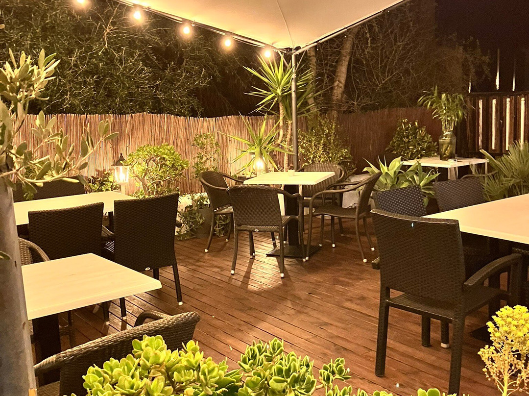 One by One food & drinks