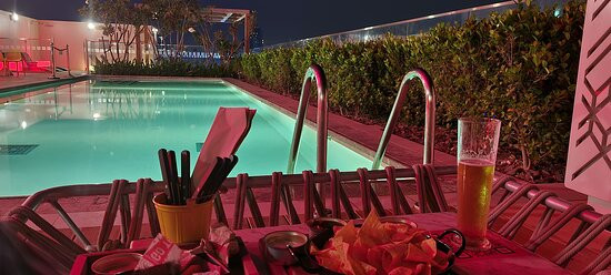 Radisson Red Dubai Silicon Oasis主图