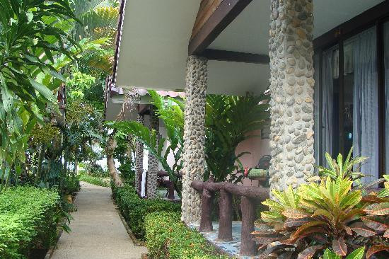 南努尔海滨度假酒店主图