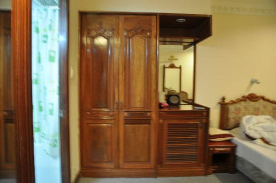 西贡河畔酒店主图