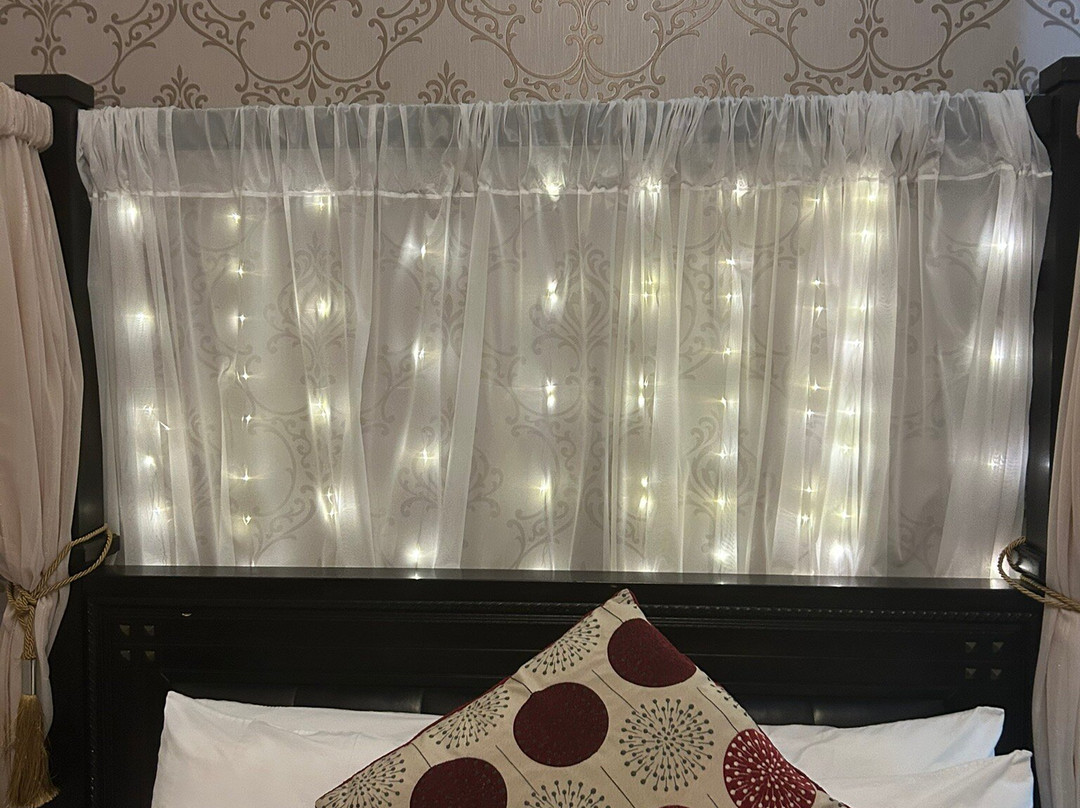 The Fox and Hound Hotel主图