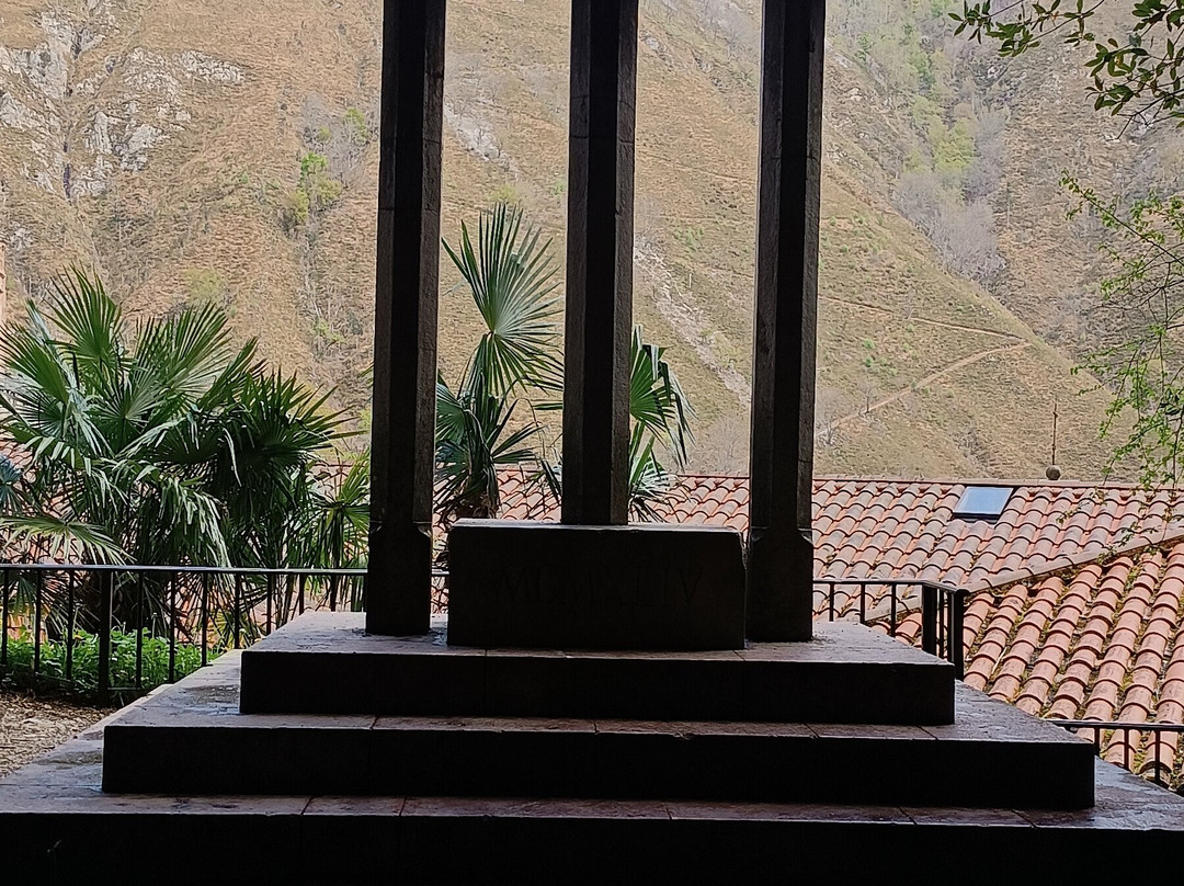 Hotel Covadonga主图
