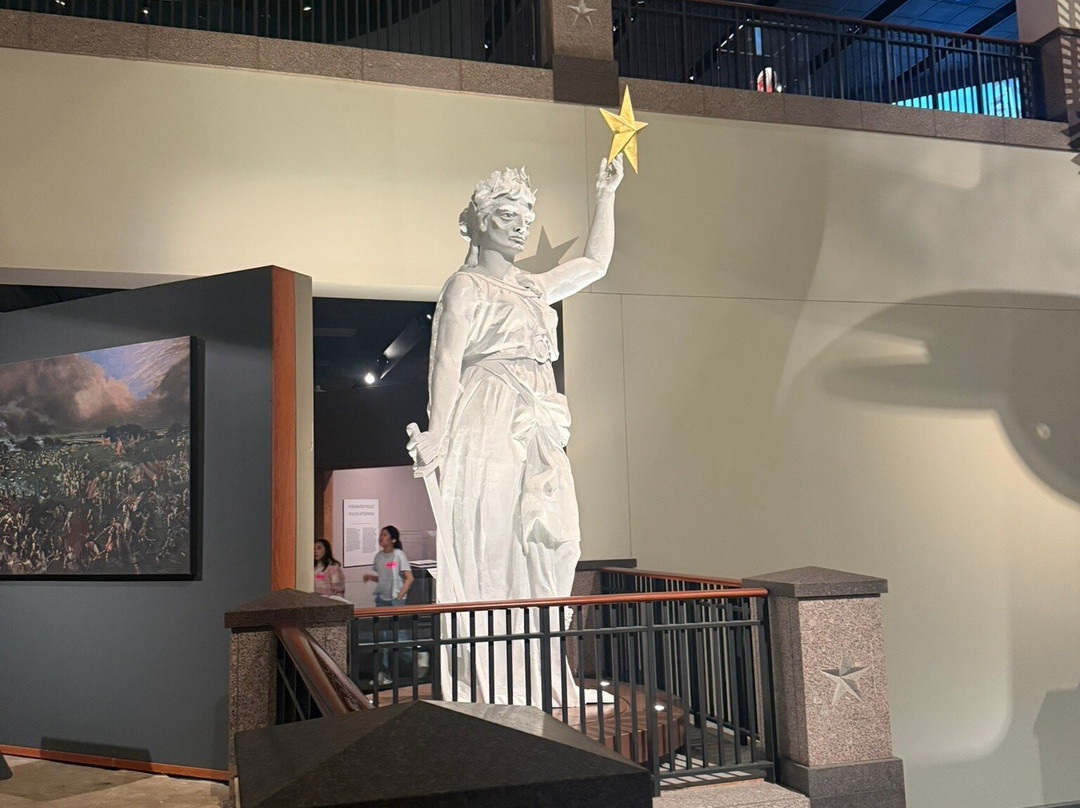 布洛克德克萨斯国家历史博物馆-奥斯丁必去景点