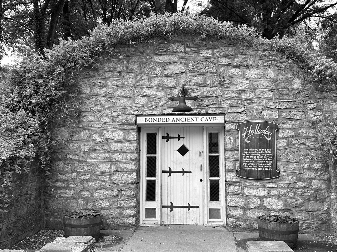 Holladay Distillery-Weston必去景点