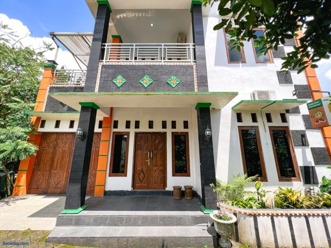 Homestay Syariah Jakal 3 Dekat Ugm by SImply Homy