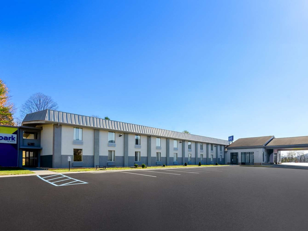 Spark By Hilton Daleville Roanoke North主图