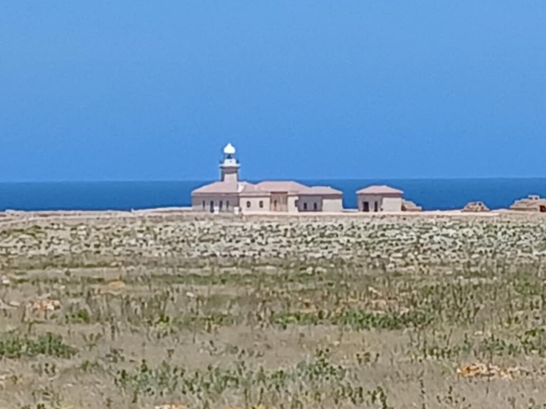 Far de Punta Nati-休达德亚必去景点