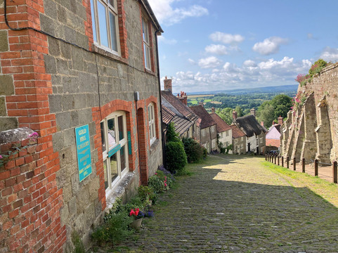 Foot Trails-巴斯必去景点