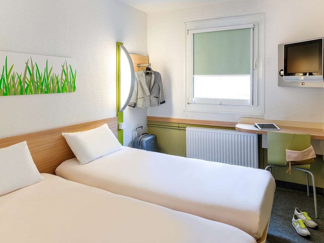 Ibis Budget Dommartin les Cuiseaux主图