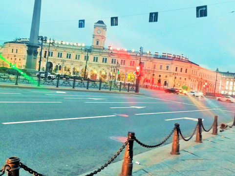 Vosstaniya Square-圣彼得堡必去景点