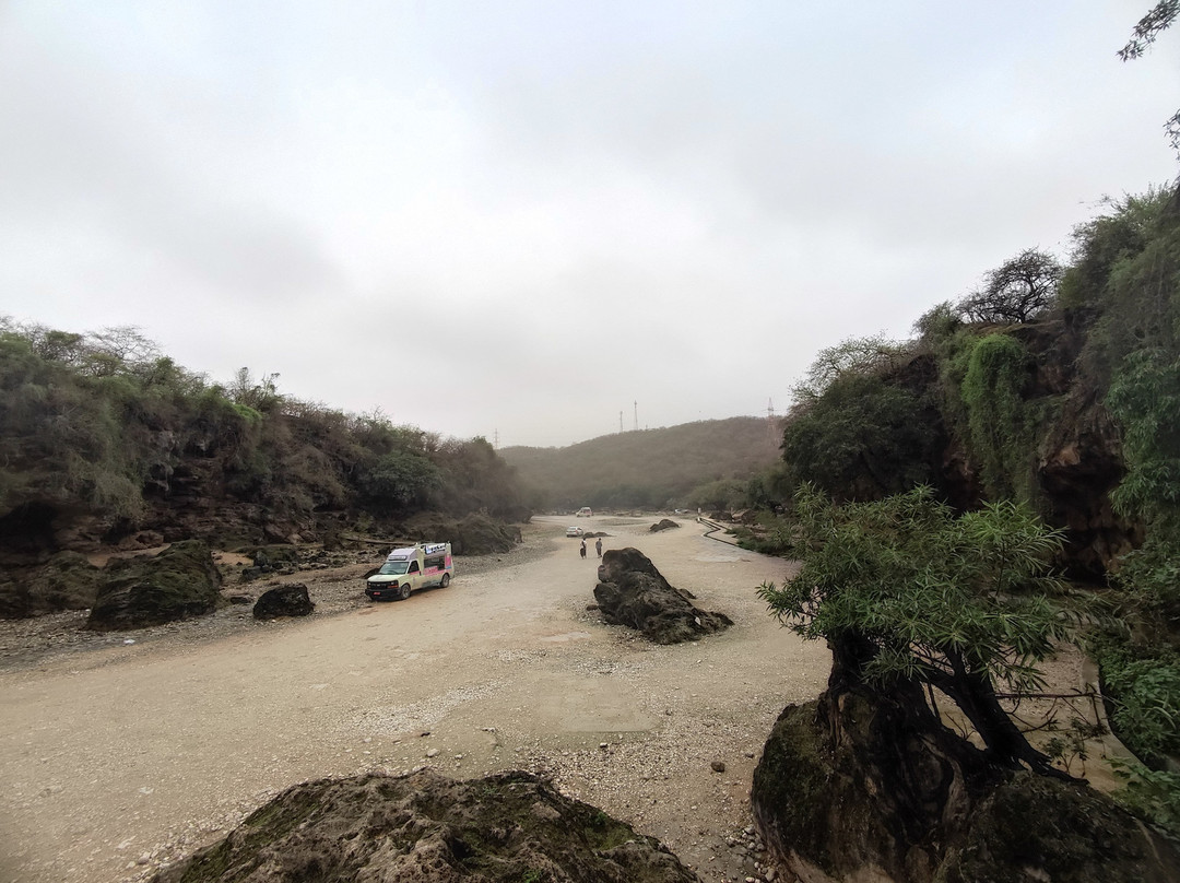 Ain Garziz-塞拉莱必去景点