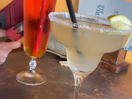 The Galeria Bar-布兰卡滩必去景点