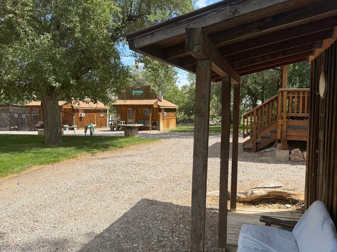 Moore's Old Pine Inn主图