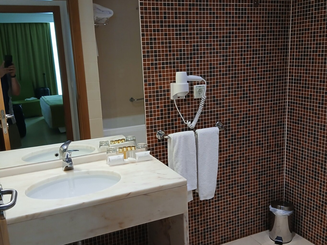 Monte Gordo Hotel Apartamentos & Spa主图