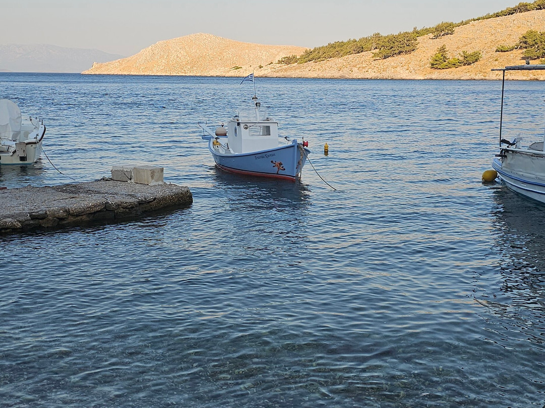 Glaroi Beach-Moni Mirsinidiou必去景点