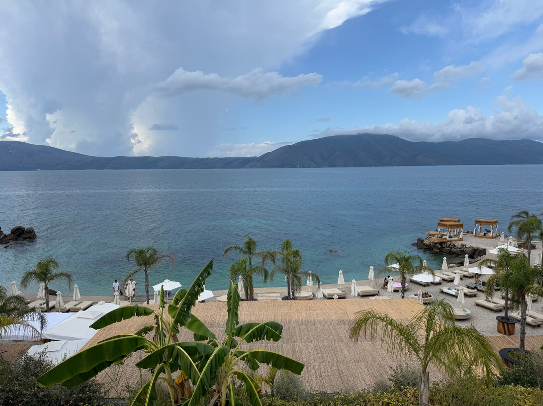 Vega Beach-夫罗勒必去景点