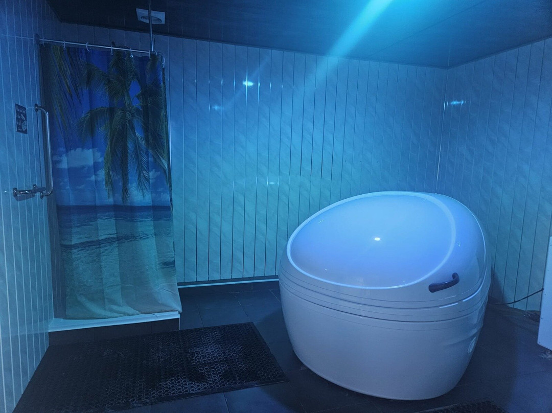 Float Space, By Palm Springs-Thorne必去景点