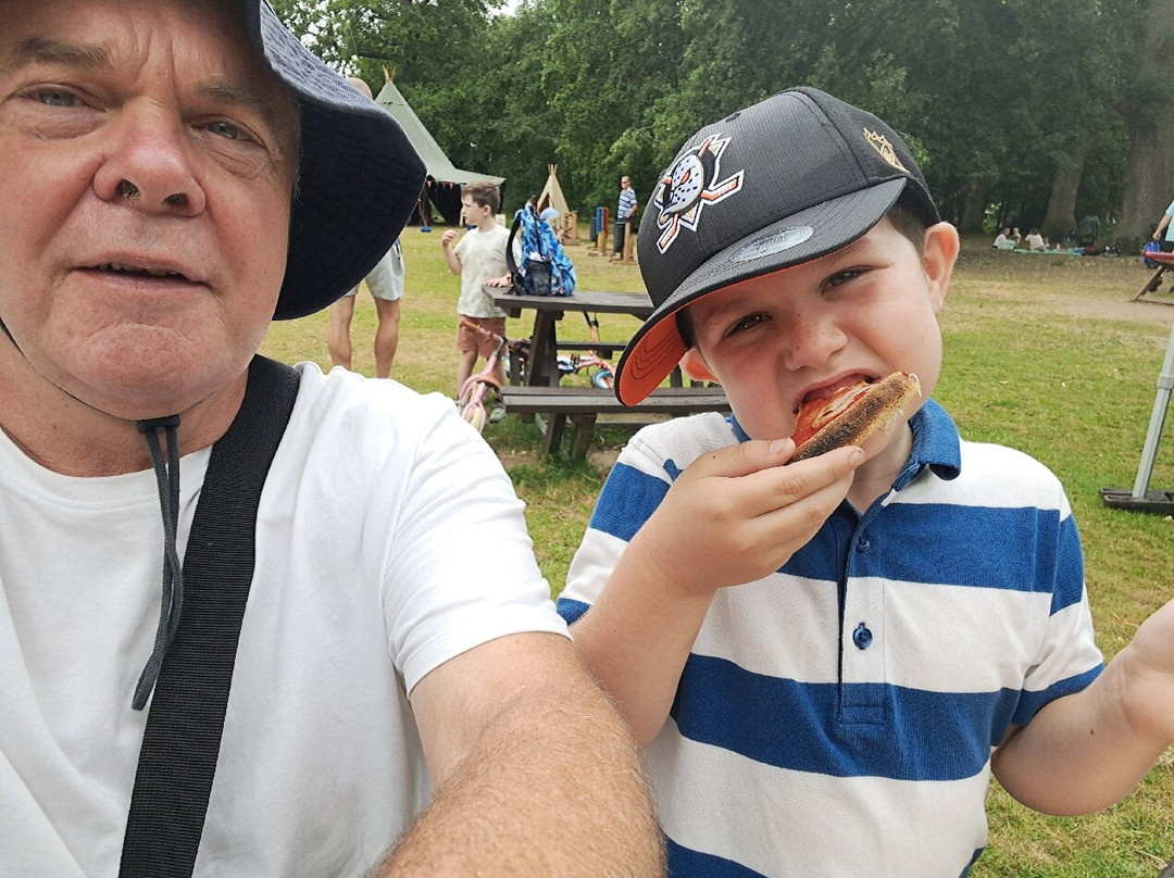 邓纳姆梅西庄园和花园-奥特林厄姆必去景点