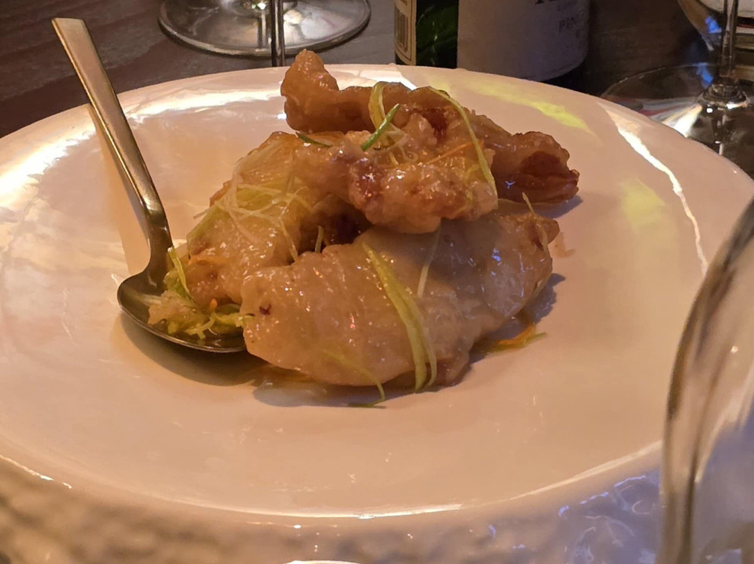 Ying Ying Restaurant & Lounge
