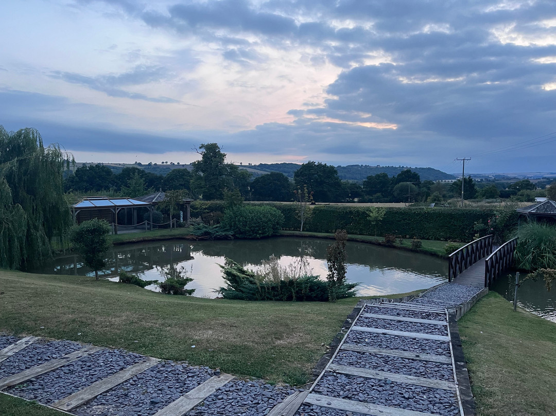 Ye Olde Punchbowl Country Inn & Gardens主图