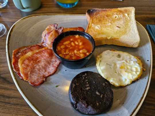 The White Lion Hotel主图