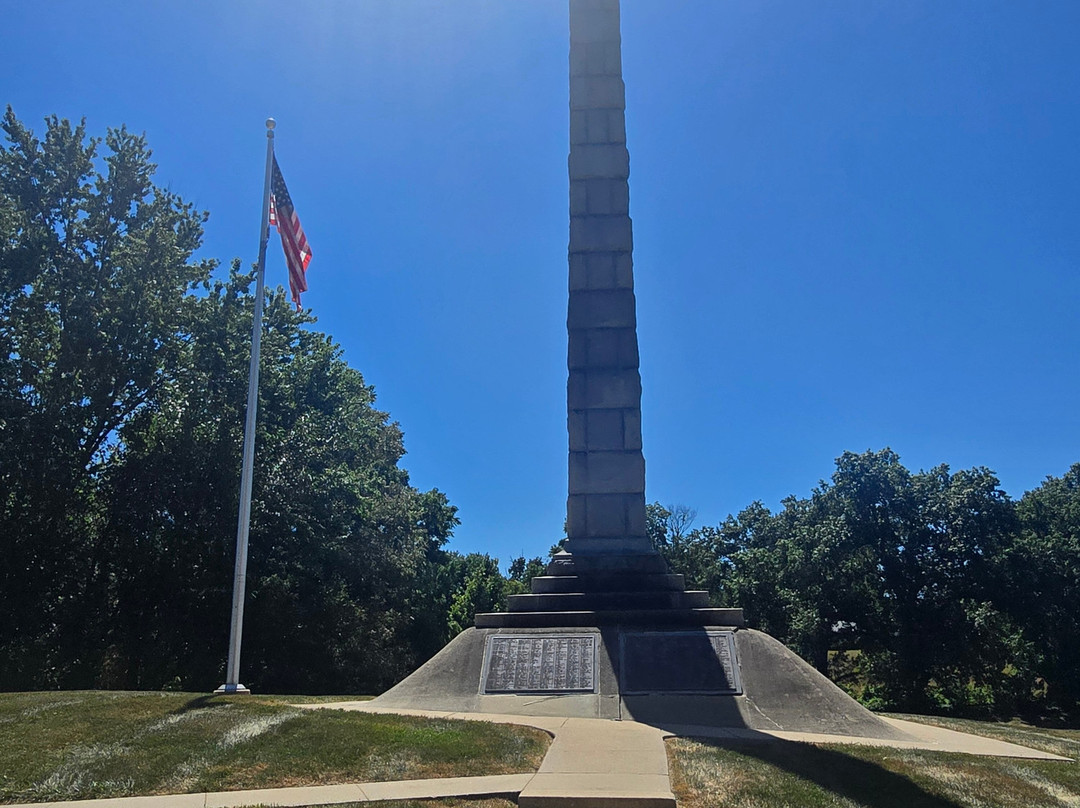 North Alton Confederate Cemetery-奥尔顿塔必去景点