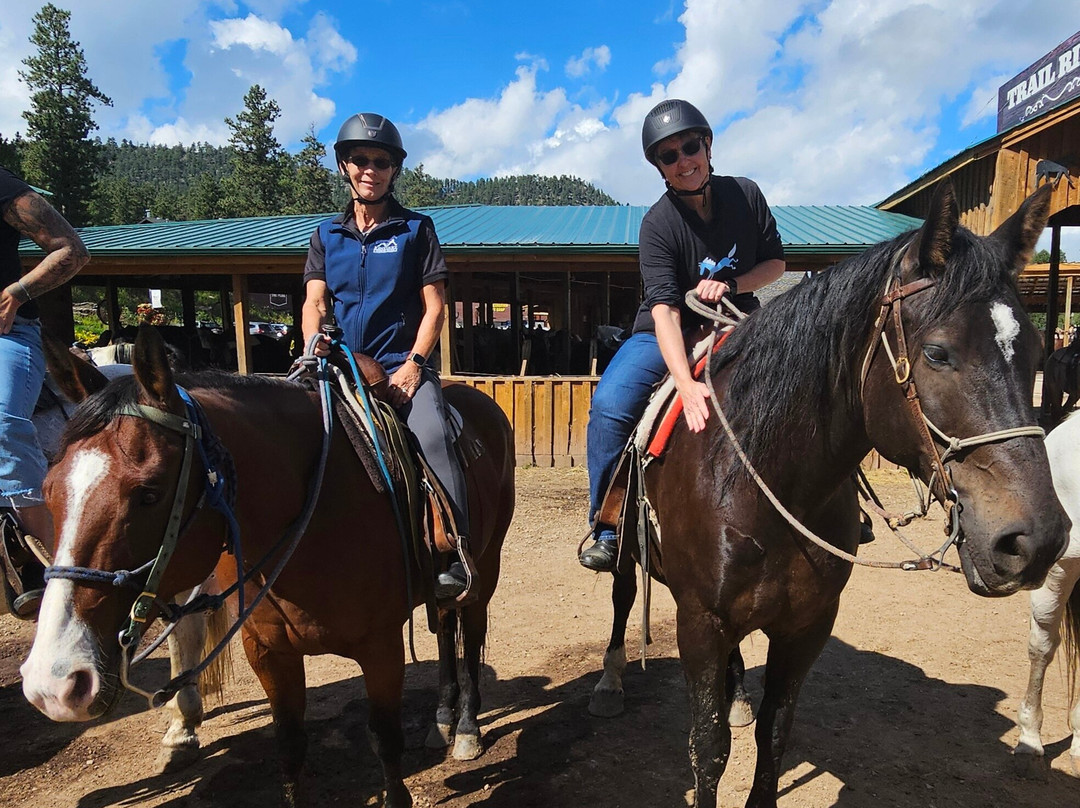 The Stables at Palmer Gulch-希尔城必去景点